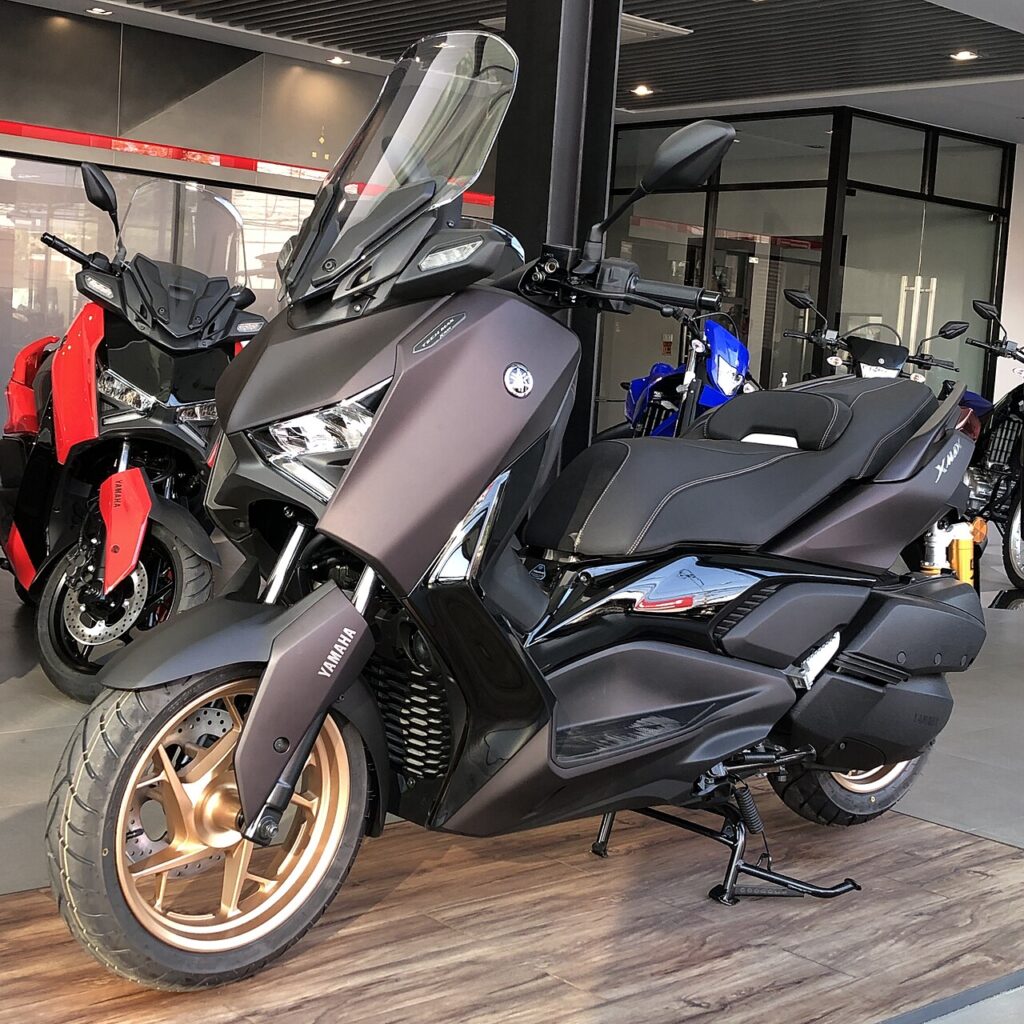 Yamaha XMAX 300