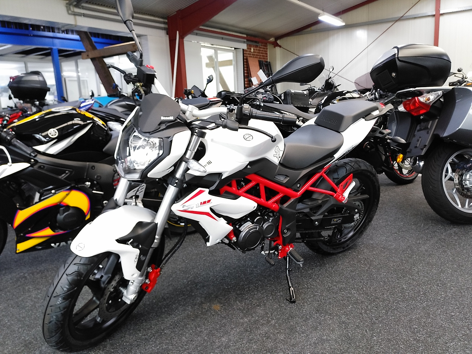 Benelli BN 125