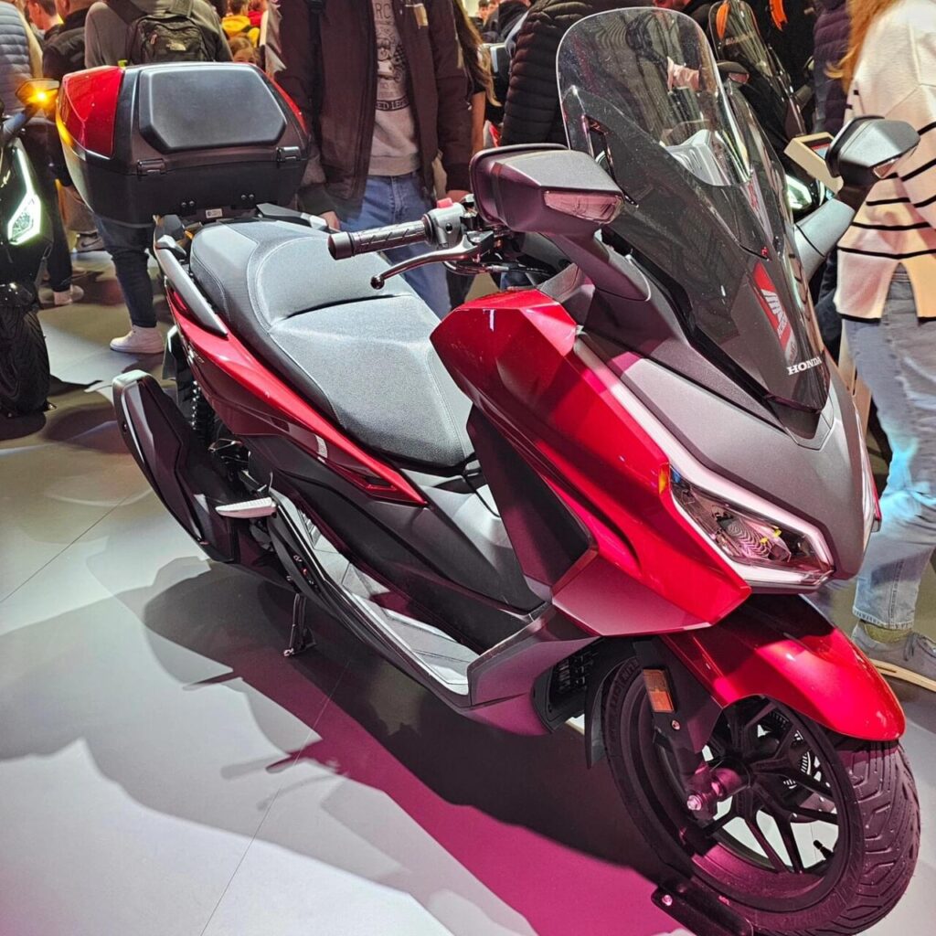 Honda Forza 350
