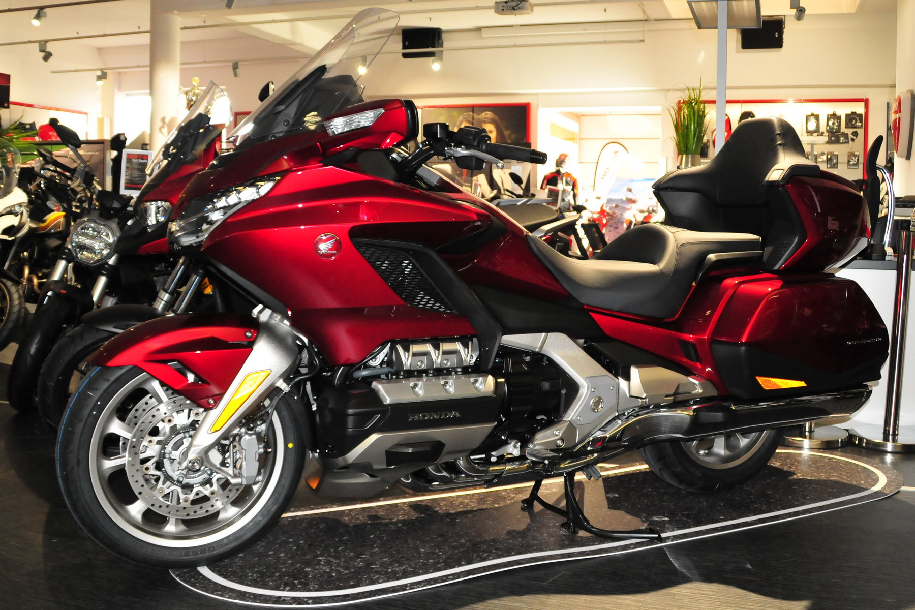Honda Gold Wing: ficha completa, precio y coste anual