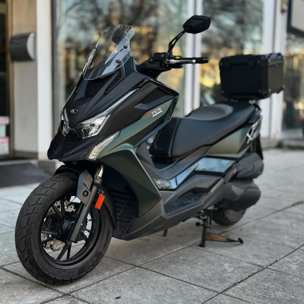 Kymco DTX 350, scooter tipo aventura para carnet A2