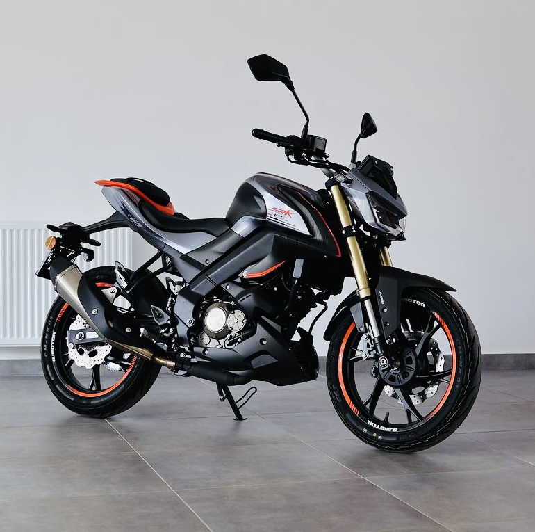 QJMotor SRK 125R: precio, ficha técnica y coste anual