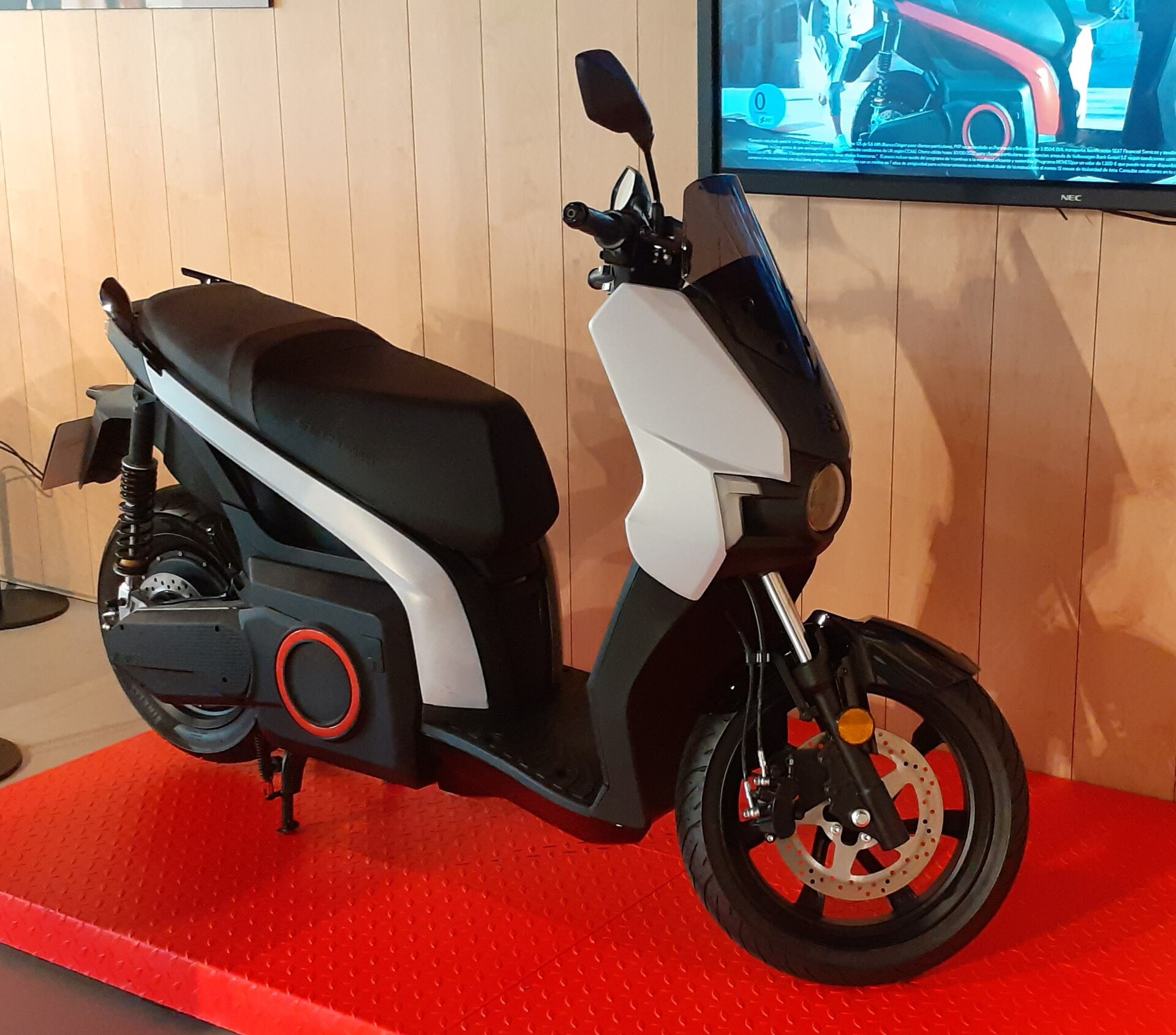 SEAT MÓ 125